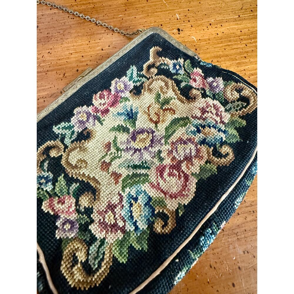 Vintage Petit Point Floral Needlepoint Purse Navy Blue Gold Tone Chain Handbag - Picture 2 of 9